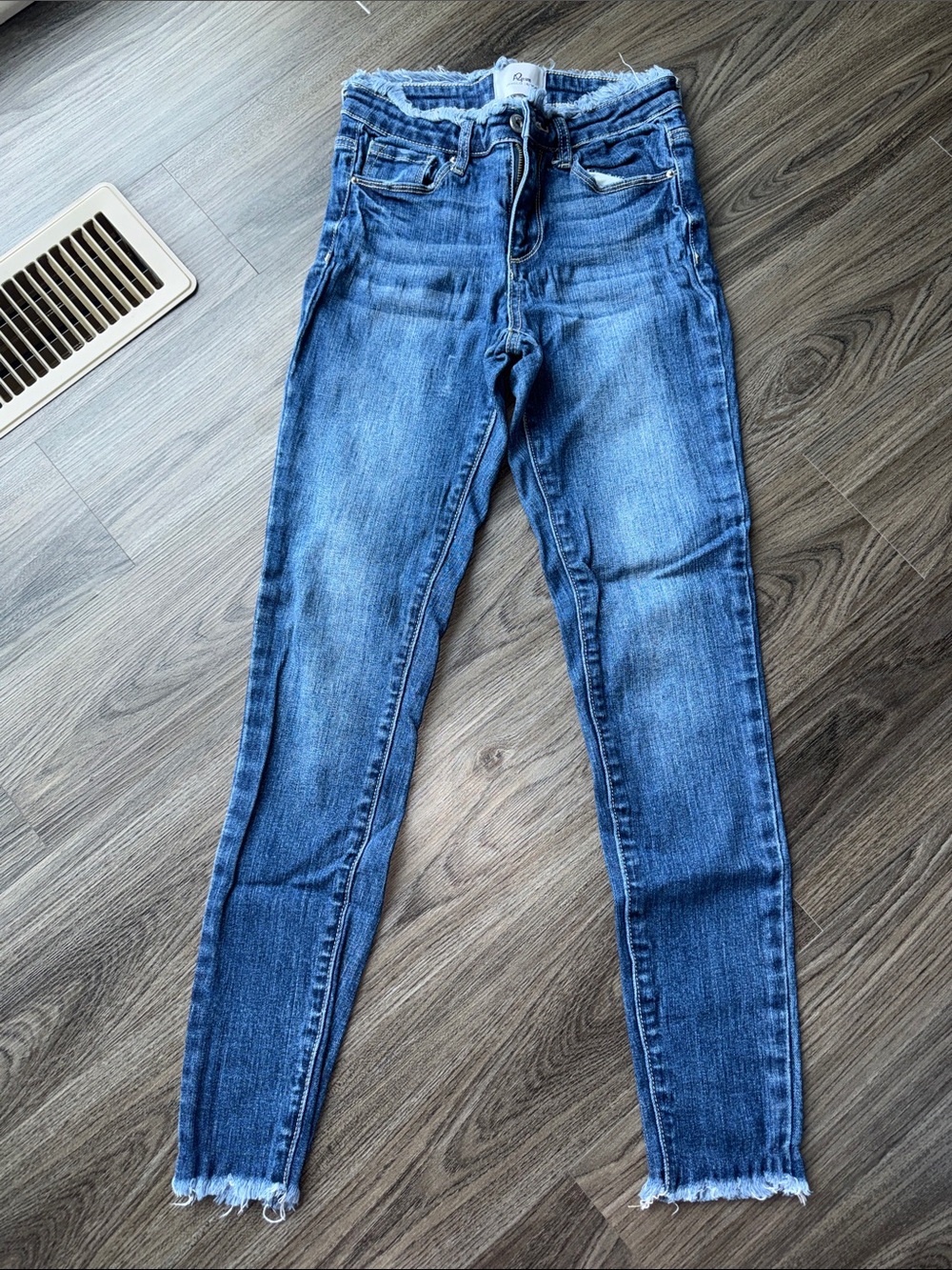 High-Rise Blue Skinny Jeans with Raw Hem